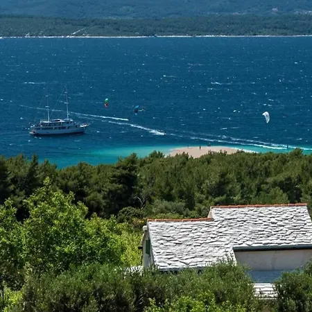 Holiday home Tomy- Near Zlatni Rat *