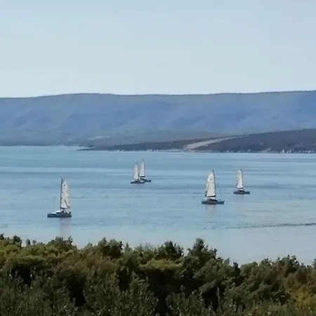 Holiday home Tomy- Near Zlatni Rat Bol
