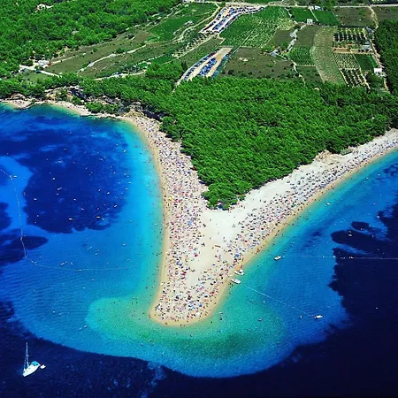 Holiday home Tomy- Near Zlatni Rat