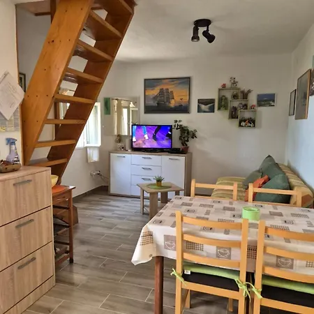 Hébergement de vacances Tomy- Near Zlatni Rat